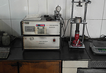 多功能電阻測定儀